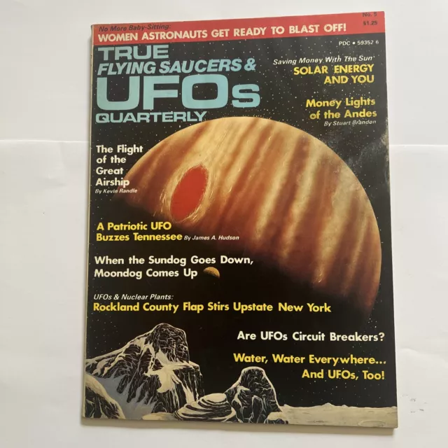 TRUE Magazine  - Flying Saucers and UFOs Quarterly - UFO Spectacular No. 5