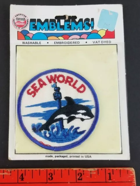 Vintage Sea World Orca Whale Splashing Water Shirt Hat Jacket Patch