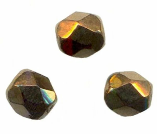 20 PERLES FACETTES DE BOHEME  8 mm LIGHT BRONZE OR