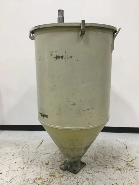 GENERIC Drying Hopper 44X32 HOP Used #134461