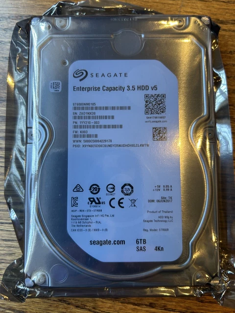 Seagate ST1000NX0453 1 TB 2.5 Internal Hard Drive - SAS