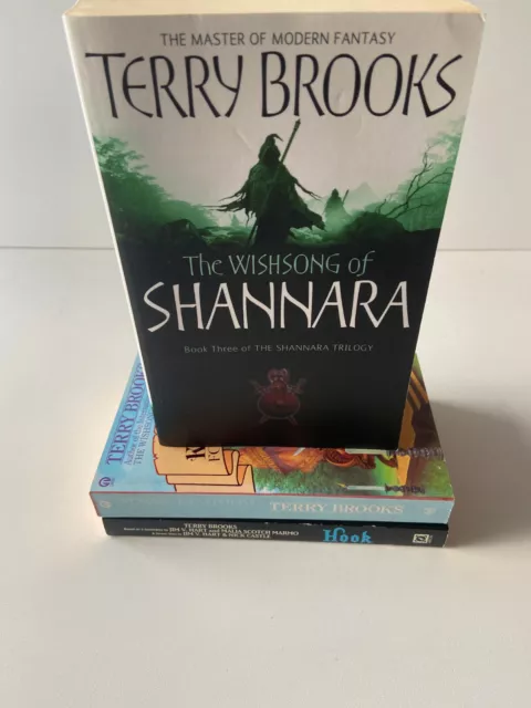 Terry Brooks paperback Book Bundle x3  *LA4 shannara,hook,magic kin