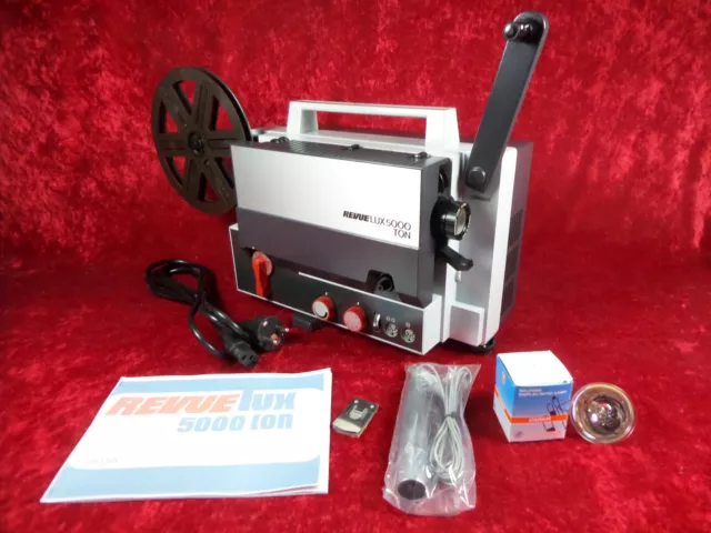 Super 8 Tonfilmprojektor: "REVUElux 5000 ton". Sehr guter Zustand siehe Video.