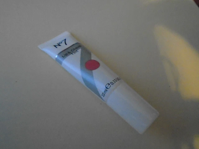 Botas n.o 7 tinte para labios y mejillas - elige tono