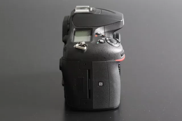 Nikon D7200 SLR Digitalkamera Gehäuse Body Auslösung ca.2,4tsd. 3