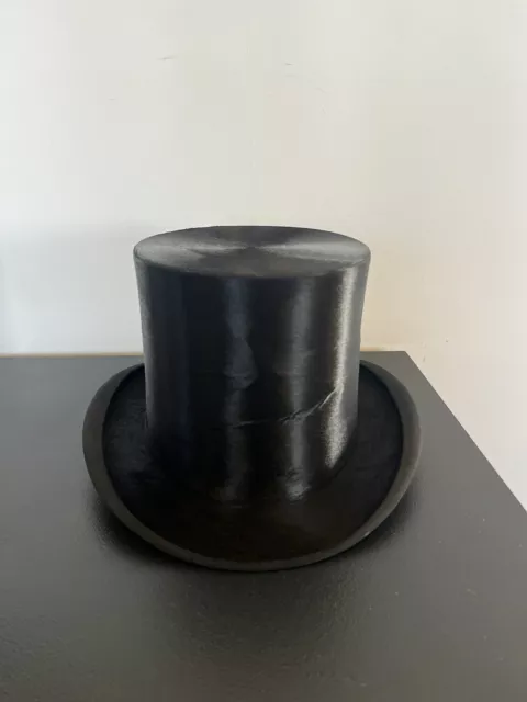 Black Silk Top Hat. Size 7 1/8 (58cm)