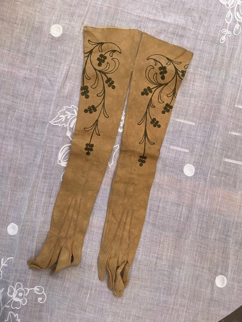 ancienne paire de gants
