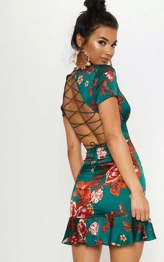 PRETTY LITTLE THING Emerald Green Criss Cross Back Frill Hem Bodycon Dress EUR 10 81 PicClick FR
