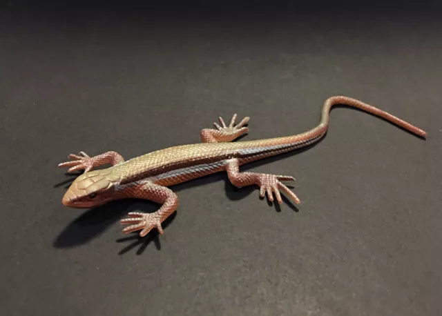 Kaiyodo Yujin Japan Exclusive Japanese Five-lined Skink Lizard Figure