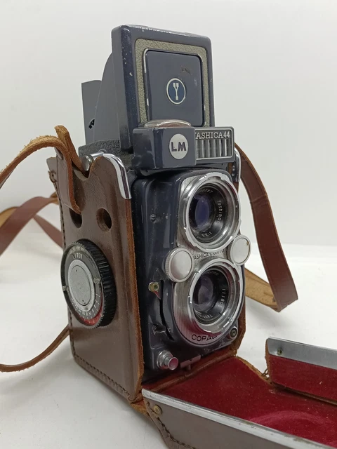 YASHICA 44 Macchina fotografica vintage CON CUSTODIA fotocamera