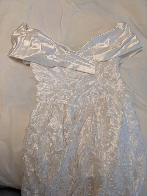 Vintage 1993 Wedding Dress Handmade lace over satin size 14-16