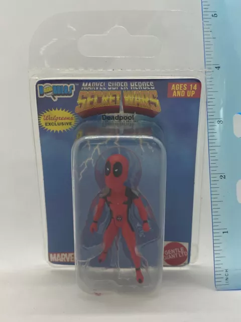 Marvel Secret Wars Micro Bobbles Deadpool Mini Bobble Head Walgreens Exclusif 3