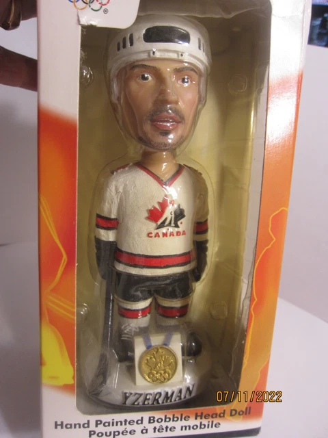 1972 Team Canada Bobblehead Limited Edition Team Of The Century Steve Yzerman