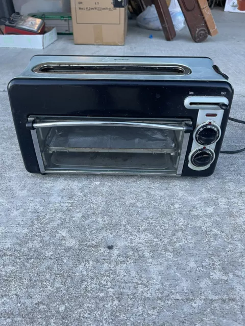 https://www.picclickimg.com/lGkAAOSw1FpkqjPW/Hamilton-Beach-Toastation-Toaster-Oven-Toaster-Combo.webp