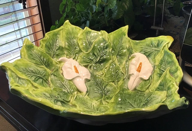 Italy Majolica Round Ceramic Serving Bowl Calla Lilli and Leaves 15” Vintage