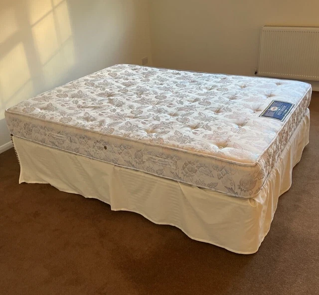KING SIZE BED With Posturepedic Mattress Sealy £75.00 PicClick UK