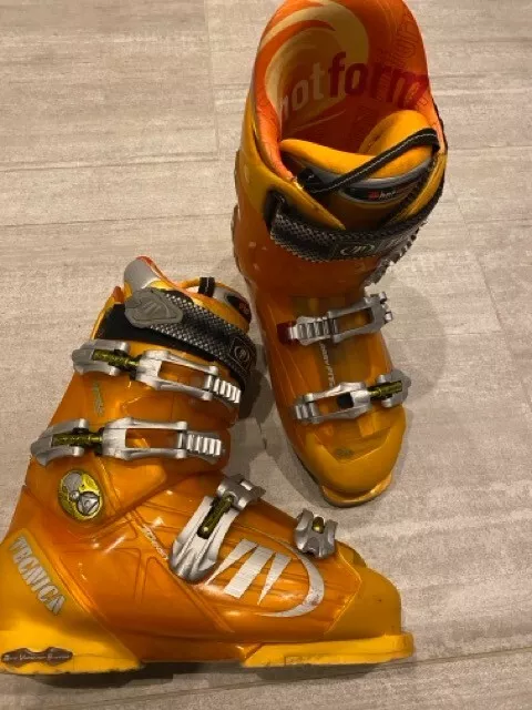 Tecnica hotform on sale ski boots