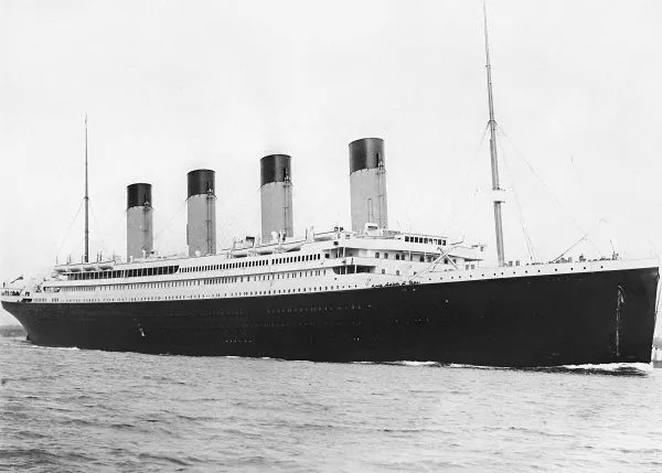 1912 RMS Titanic Departs PHOTO White Star Line Disaster Sinking