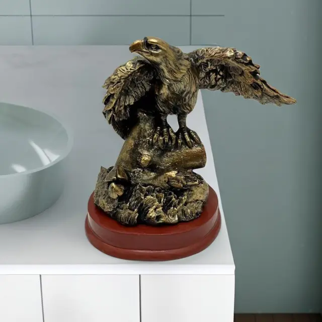Statue d'aigle en résine, cadeau de collection, Sculpture animale de bureau,
