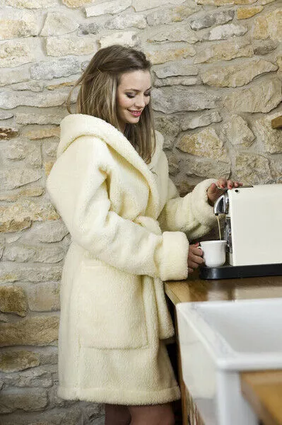 Luxury Woolen Hooded BATH ROBE Dressing SPA Gown 100% Merino Wool