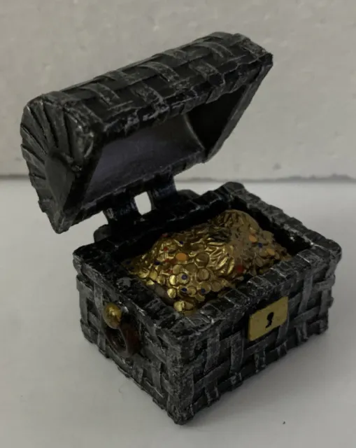 Papo Pirates Treasure Chest Toy with Gold Medieval Castle Fantasy 2000