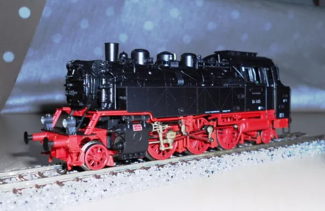 HO CLASS 64 STEAM TANK LOCO OF THE DRG BY ROCO (cat. 62205)