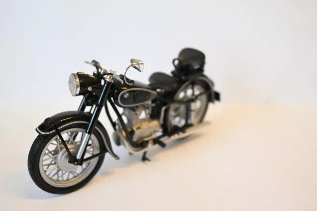 BMW R 25/3 mit 1:10 von Schuco  Neuzustand