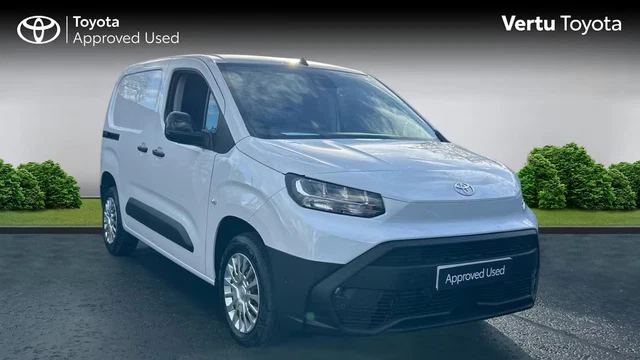 2026 TOYOTA PROACE 1.5D 100 Icon Van PANEL VAN DIESEL Manual £22,794.00 ...