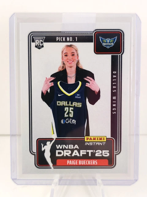 Paige Bueckers 2025 Panini Instant #AW-ROY Rookie of the Year Rookie Card PGI 10