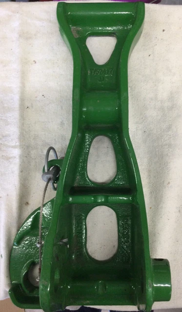 OEM John Deere W52417 Left hand side holder new