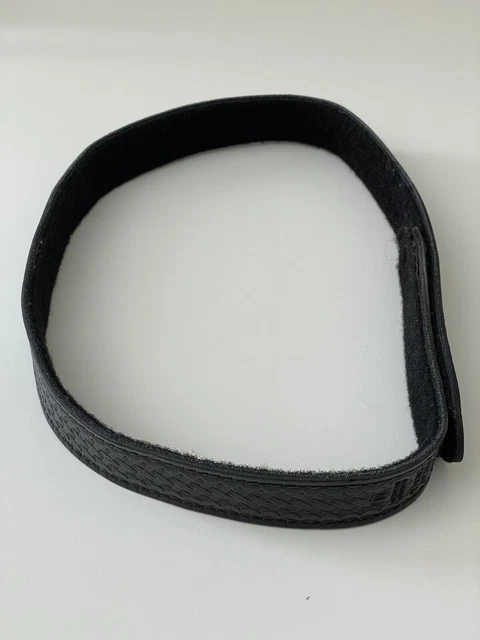 Safariland Model 99 Duty Belt Small 1807 Black Basketweave Pre Owned