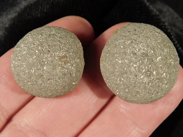 Boji Stone PAIR Nice and 100% Natural From Kansas 32.7gr