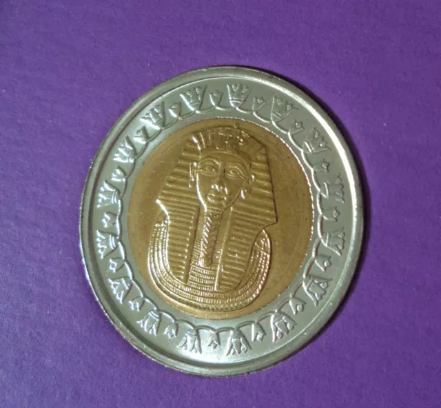 2005 Egypt The Death Mask of Tutankhamun Bimetallic Egyptian Coin BU UNC in Case