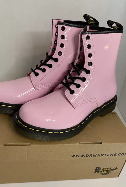 Dr Doc Martens Women's Size 8  Pale Pink Leather Ankle 1460 Combat Boots NIB