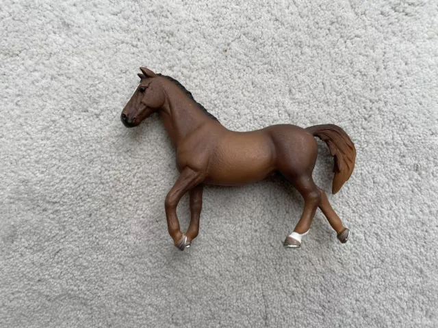 Rare Retired Schleich Safari Horse Life Chestnut Bay Trakehner Stallion 2013