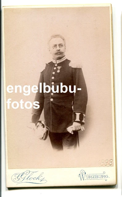 PORTRAIT-FOTO - CDV - Offizier - Würzburg - KDM 1870/71 Krieg m. Gefechtsspangen