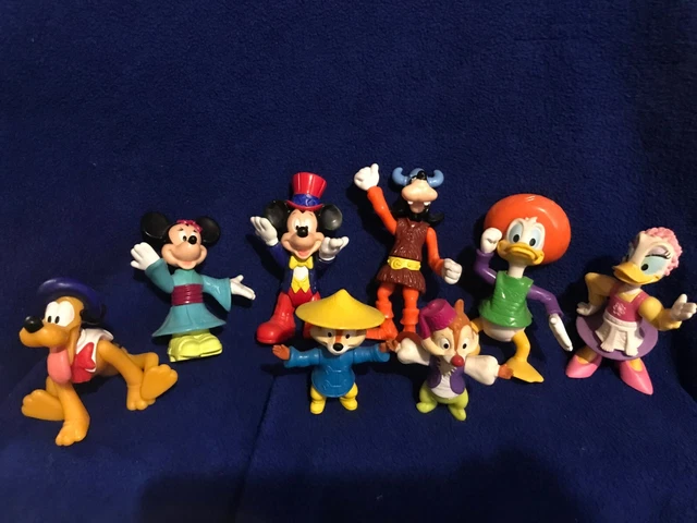 Disney Epcot 8 McDonalds Toys Mickey Minnie Pluto Goofy Donald Daisy Chip Dale