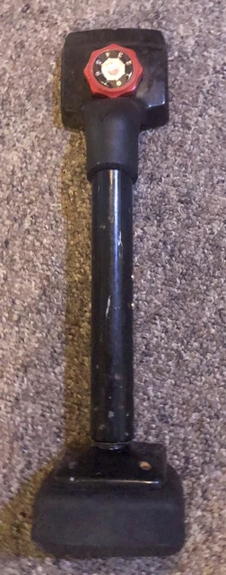 Roberts 10-410 Black Carpet Stretcher Adjustable Knee Kicker 19 to 23 in Roberts 10-410 Black Carpet Stretcher Adjustable Knee Kicker 19 to 23 in