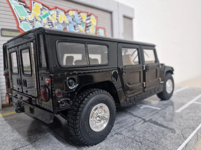 Maisto 1:18 Hummer Humvee Militär camouflage 36874 Modellauto 36874