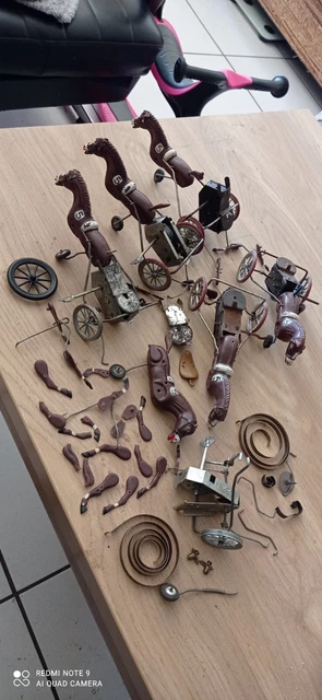 LOT DE 2 Vieux Jouets Mécaniques : Arabe Et Sulky En Métal Peint (RICO + Germany)