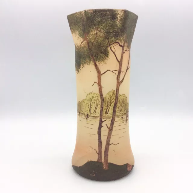 Vase en verre soufflé émaillé à décor lacustre d’Automne de Legras début XXème