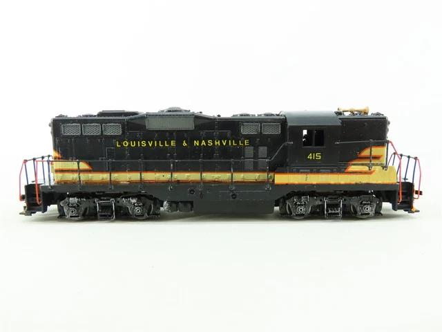 HO Scale Athearn L&N Louisville & Nashville EMD GP7 Diesel #415 - Custom