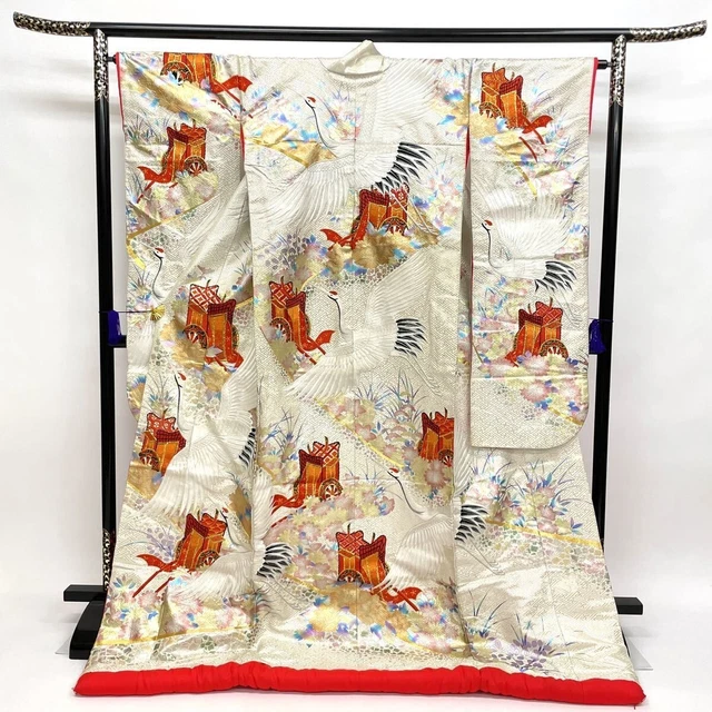 Japanese Kimono Uchikake Luxurious Wedding Embroidery Pure Silk Crane White K465
