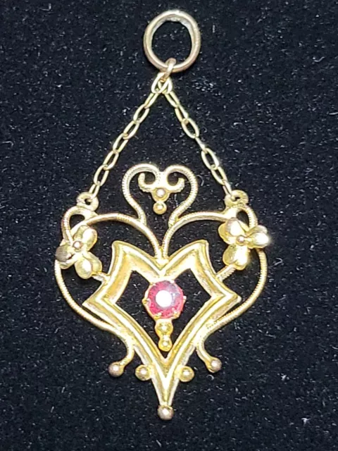 Late Victorian/ Edwardian 9ct Gold Heart Pendant with Garnet Stone