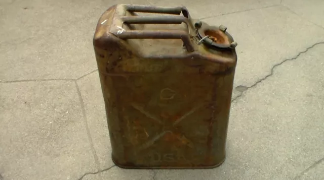 Old Relic US WW2 style Korean War era 1951 dated USA / QMC Army Jerry Can (USED)