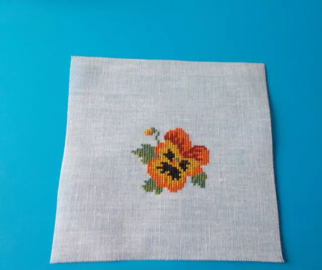 Stickbild fertig Kreuzstich LKE  Stiefmütterchenblüte