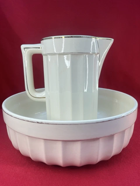 Frères Boch, Grand Ensemble De Toilette, Broc Et Vasque