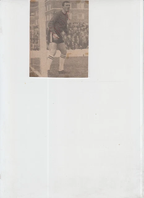 Charlie Wright ex Charlton 1950s       hand signed photo