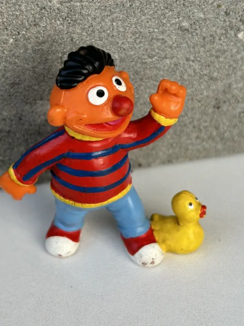 Ernie mit Ente - aus Sesamstrasse - von Bully