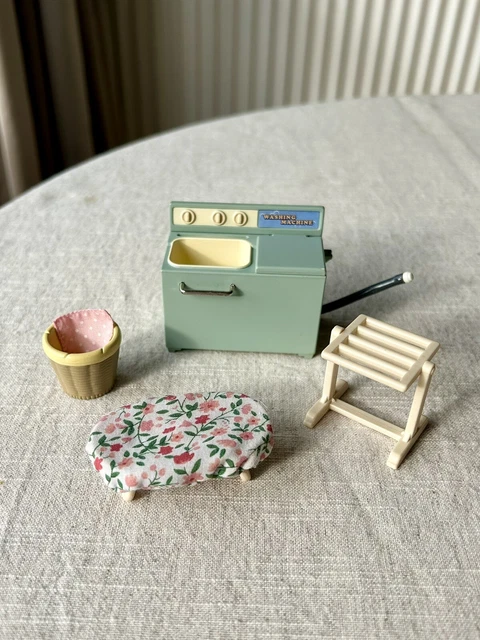 Set Da Cena Serie Classica Sylvanian Families &ndash; Citt&agrave; EPOCH Calico Critters Nuovo